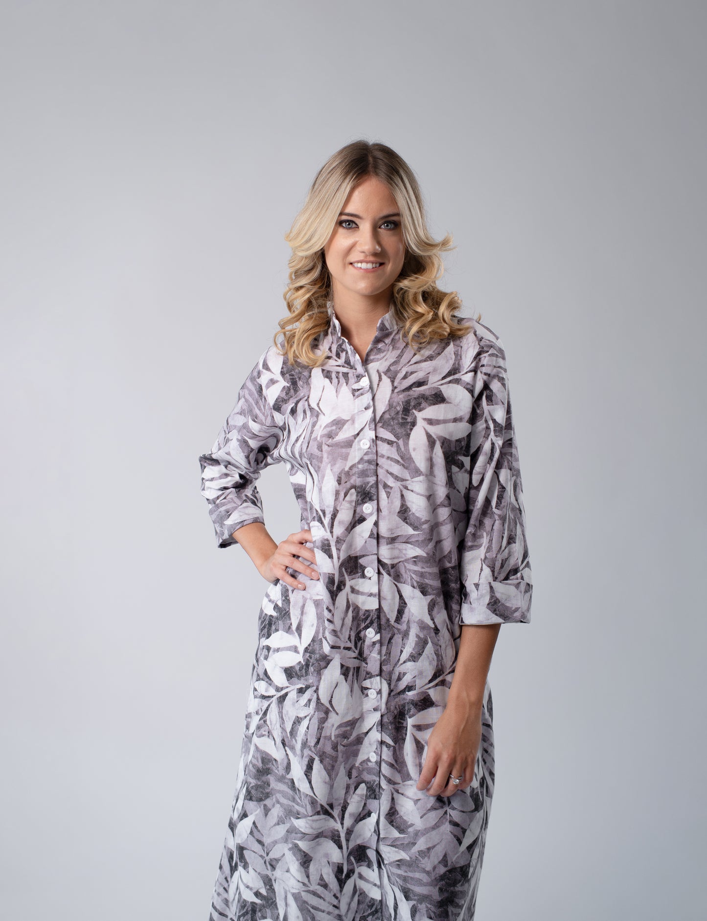 LYRA RESORTWEAR